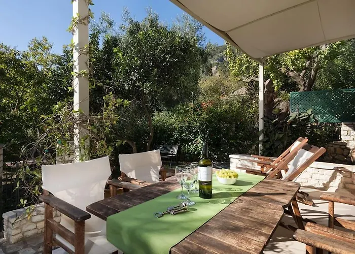 Villa Anthoussa 4Beds Family Apartment