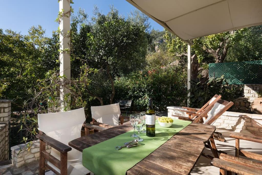 Anthoussa 4beds Family *