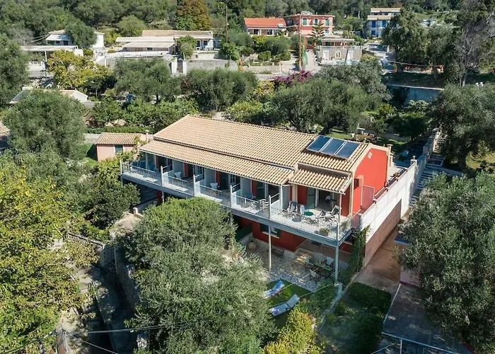 Villa Anthoussa 4Beds Family Apartment